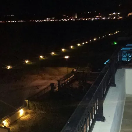 Villa Searene Deluxe Seafront Maisonette *